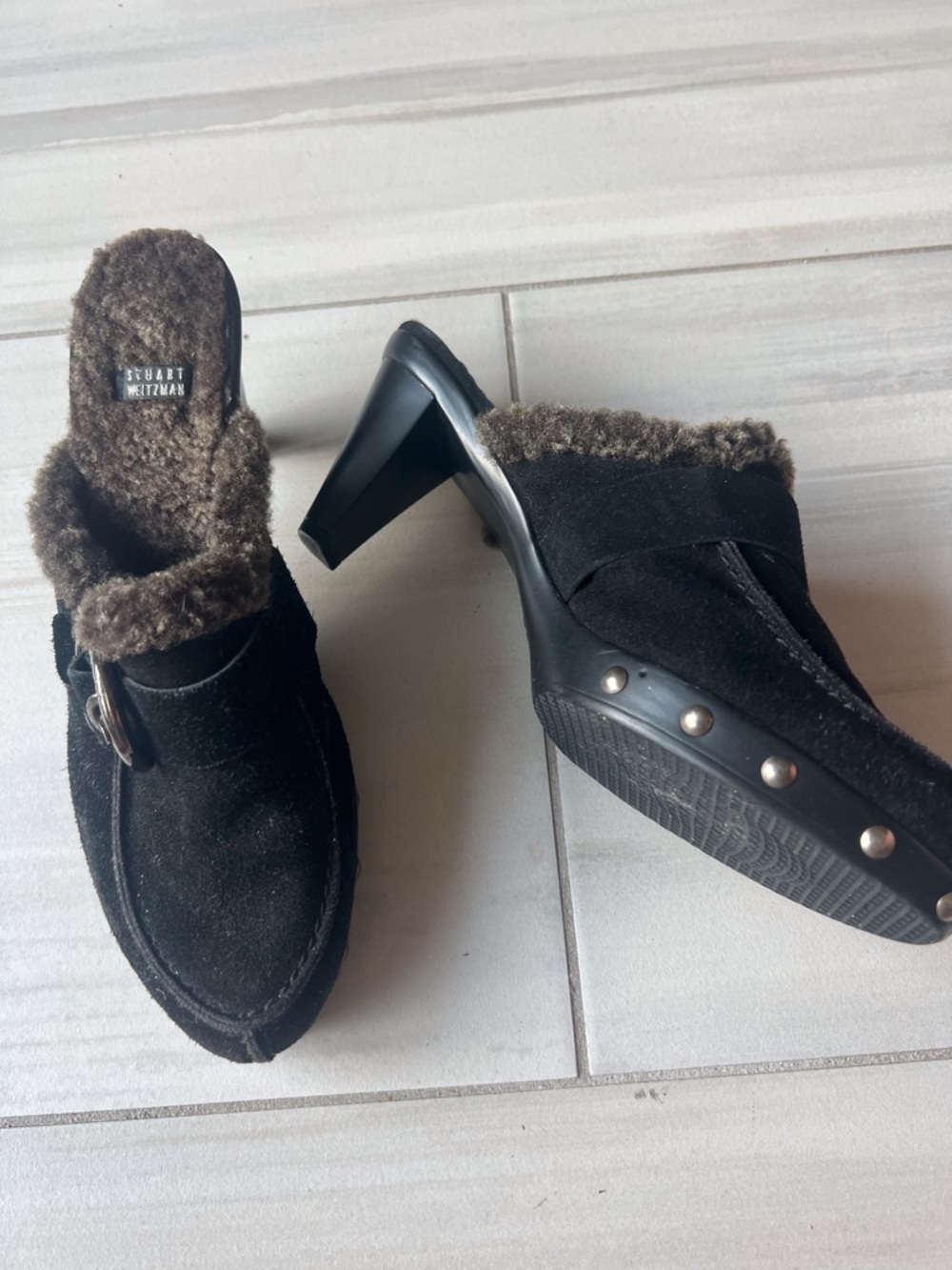 Stuart Weitzman Black Suede Shearling-Trim Slip-On Mules - Picture 3 of 8